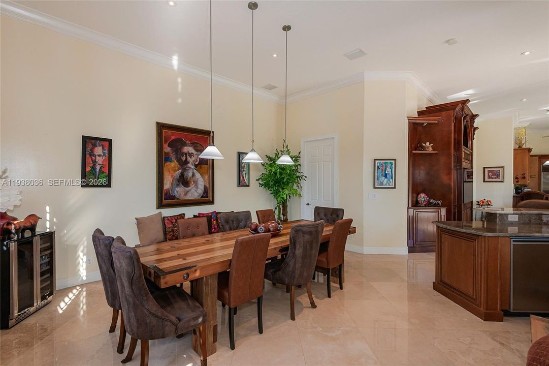 待售: $1,569,995 (5 贝兹, 4 浴室, 4521 平方英尺)