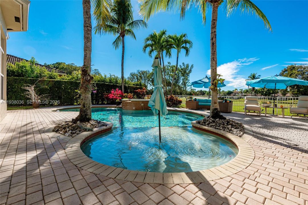 待售: $1,569,995 (5 贝兹, 4 浴室, 4521 平方英尺)