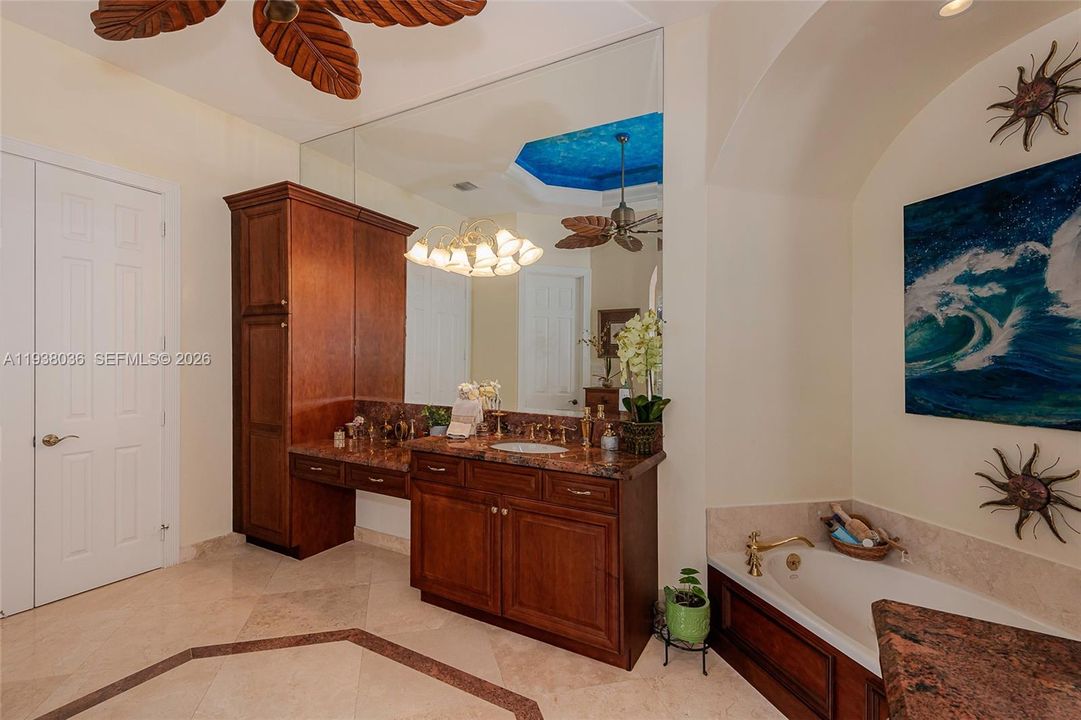 待售: $1,569,995 (5 贝兹, 4 浴室, 4521 平方英尺)