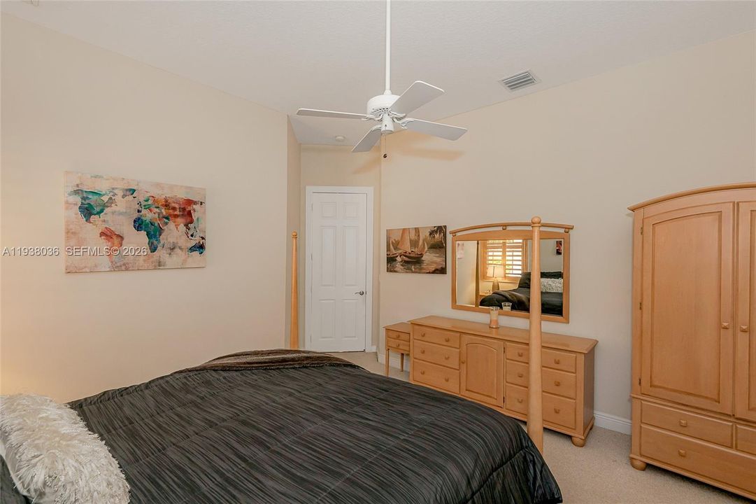 待售: $1,569,995 (5 贝兹, 4 浴室, 4521 平方英尺)