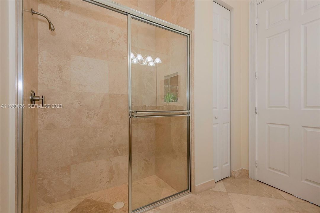 待售: $1,569,995 (5 贝兹, 4 浴室, 4521 平方英尺)