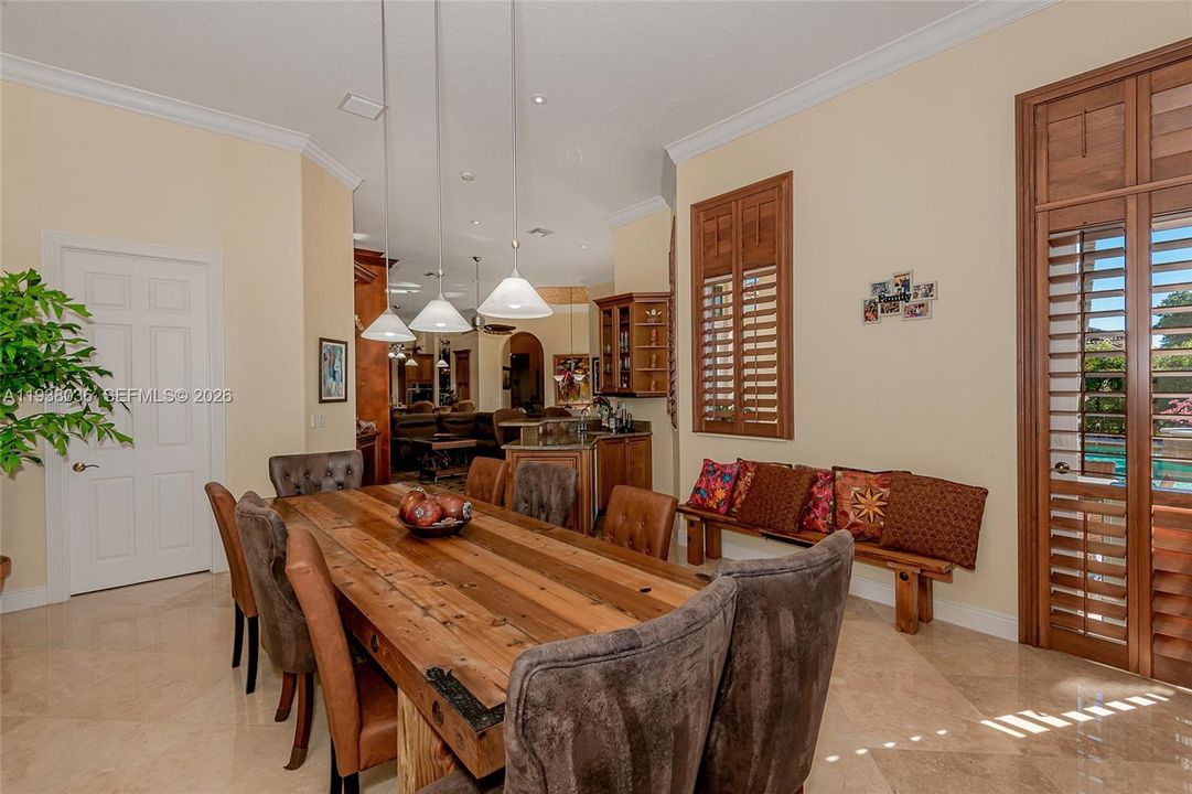 待售: $1,569,995 (5 贝兹, 4 浴室, 4521 平方英尺)