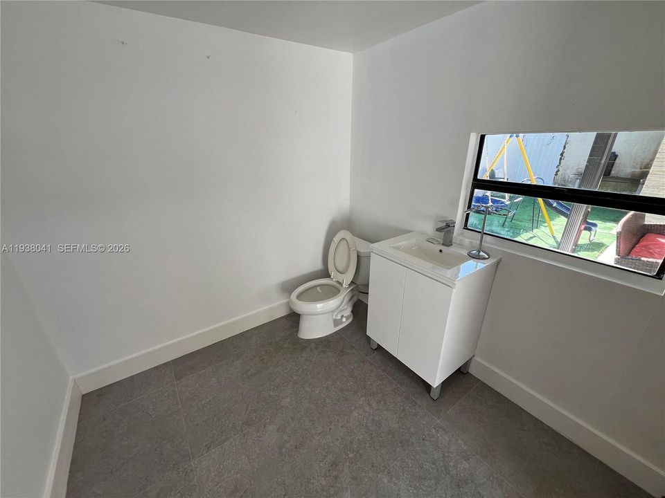 出租: $2,900 (3 贝兹, 2 浴室, 1563 平方英尺)