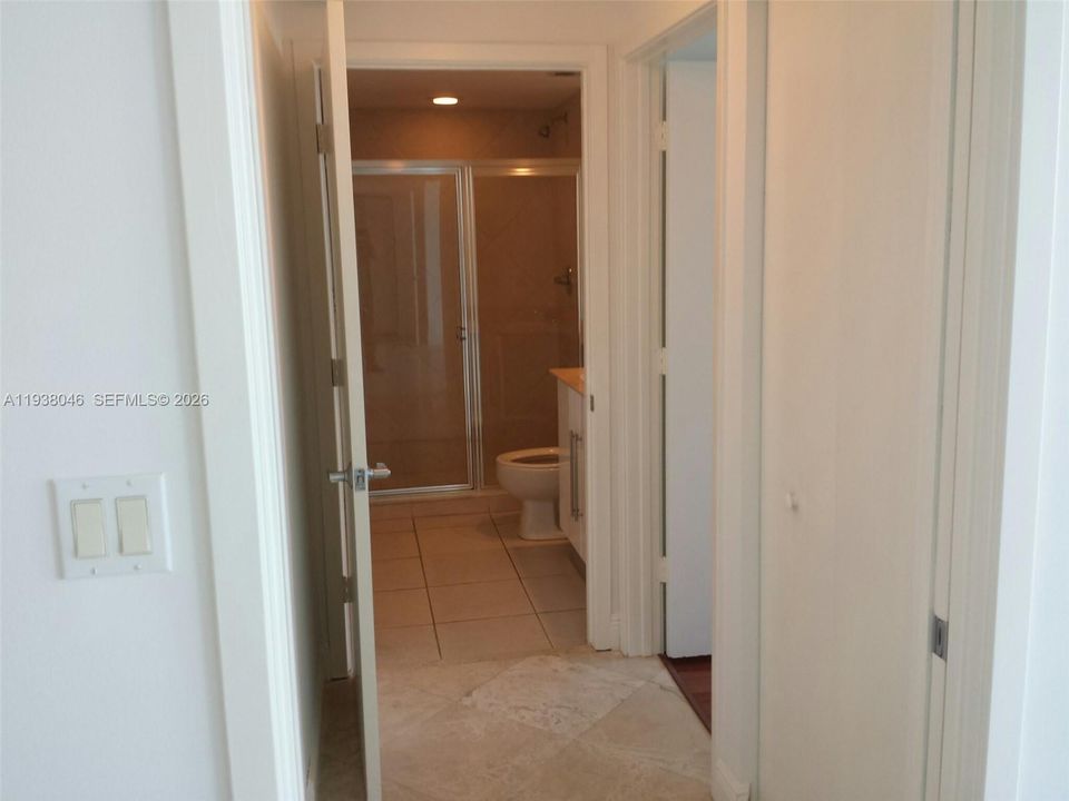 出租: $3,995 (2 贝兹, 2 浴室, 1227 平方英尺)