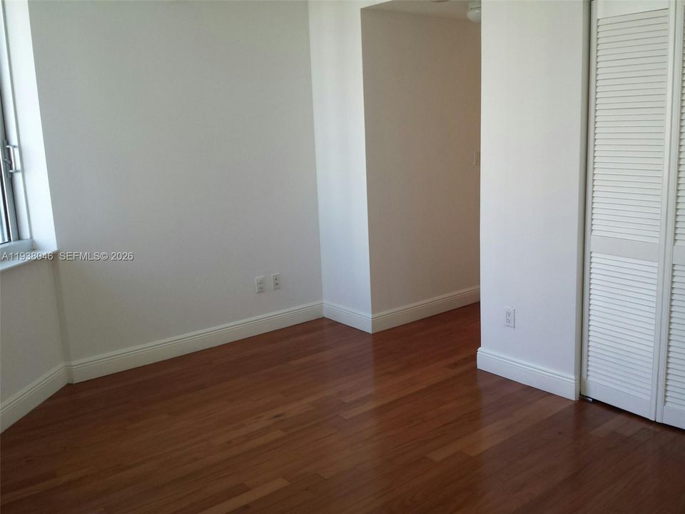 出租: $3,995 (2 贝兹, 2 浴室, 1227 平方英尺)