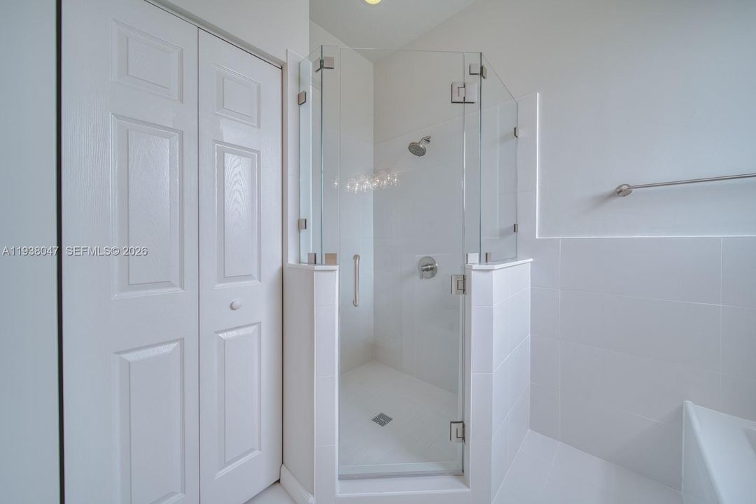 В аренду: $3,500 (4 спален, 2 ванн, 2420 Квадратных фут)