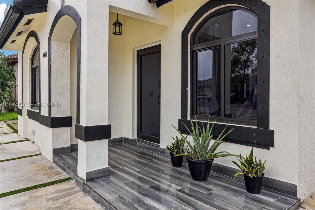 En Venta: $640,000 (3 camas, 2 baños, 1592 Pies cuadrados)