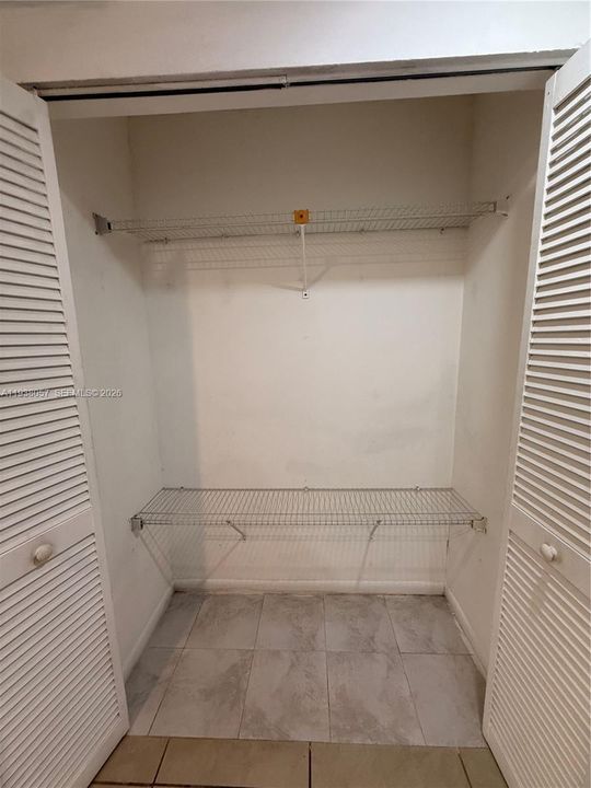 For Sale: $550,000 (4 beds, 2 baths, 1365 Square Feet)