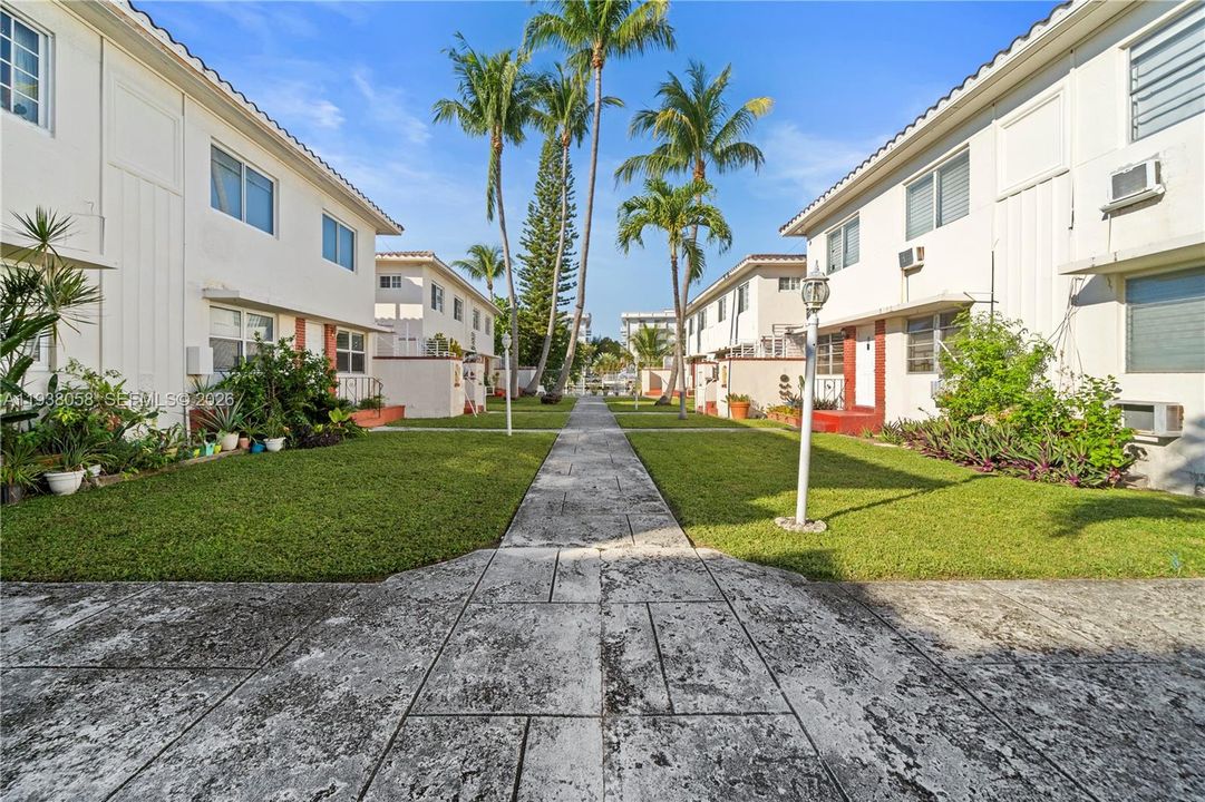 В аренду: $1,900 (1 спален, 1 ванн, 589 Квадратных фут)