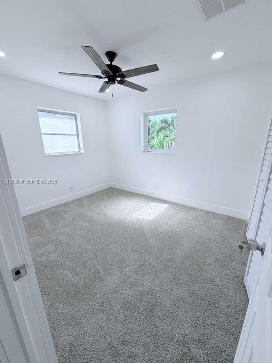 En Renta: $2,400 (2 camas, 1 baños, 1566 Pies cuadrados)