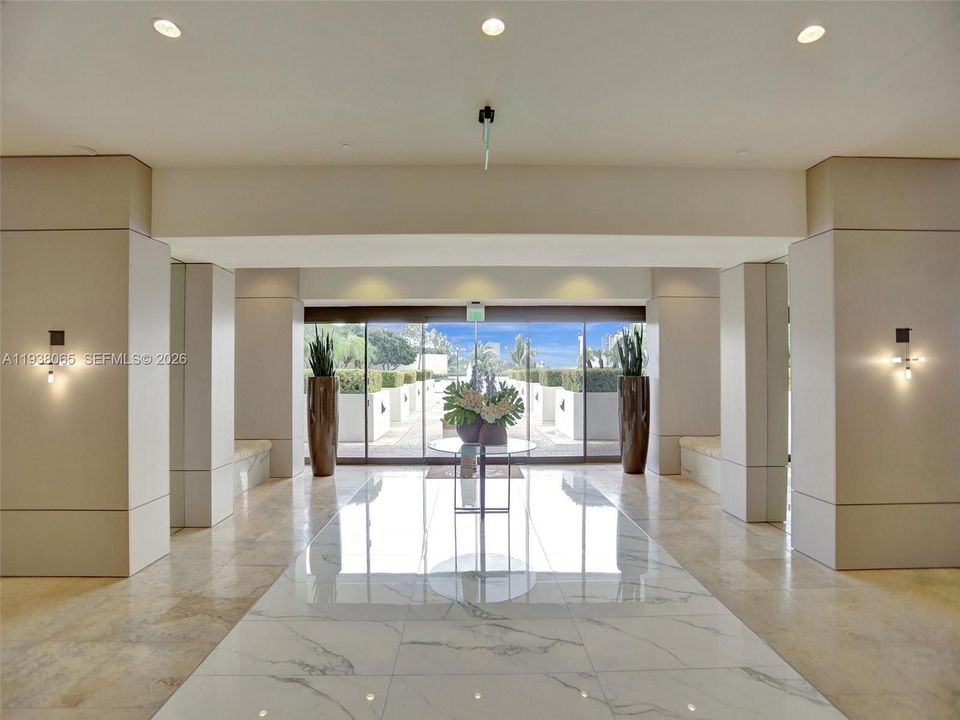 For Sale: $599,000 (3 beds, 2 baths, 1696 Square Feet)