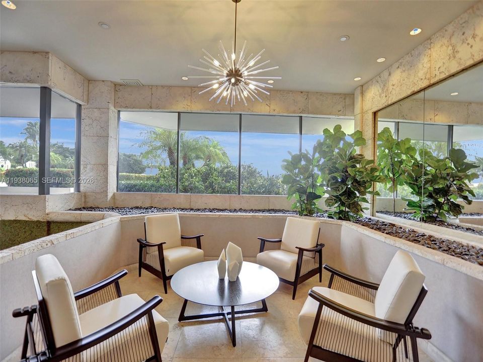 For Sale: $599,000 (3 beds, 2 baths, 1696 Square Feet)