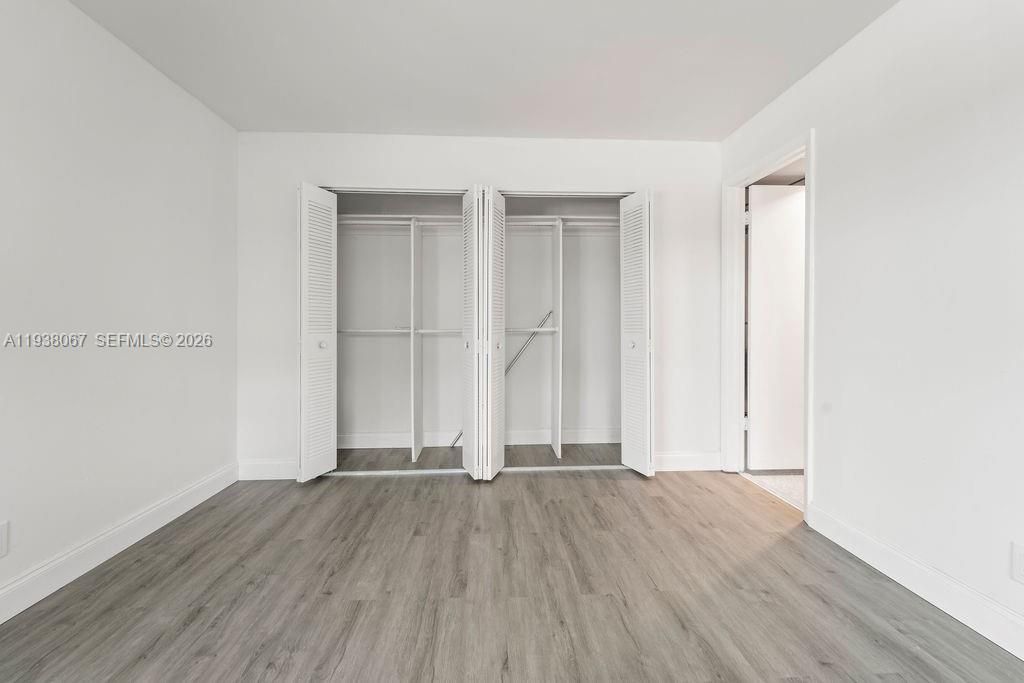 For Sale: $95,000 (1 beds, 1 baths, 760 Square Feet)