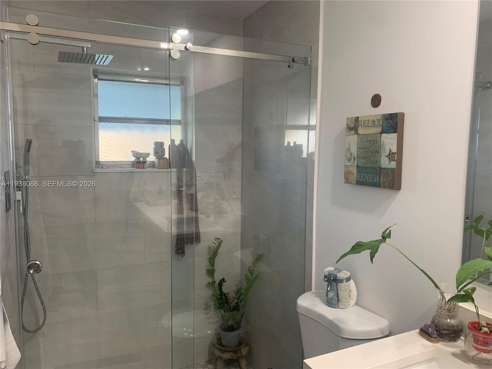 En Venta: $449,900 (3 camas, 2 baños, 1624 Pies cuadrados)