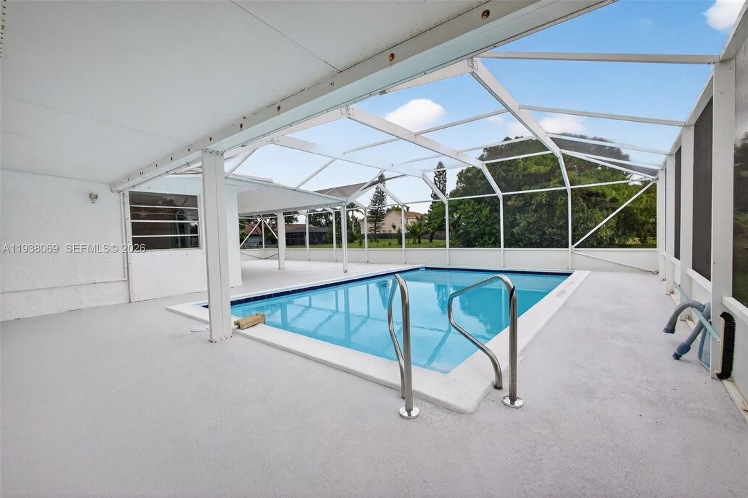 En Venta: $494,000 (4 camas, 2 baños, 2089 Pies cuadrados)