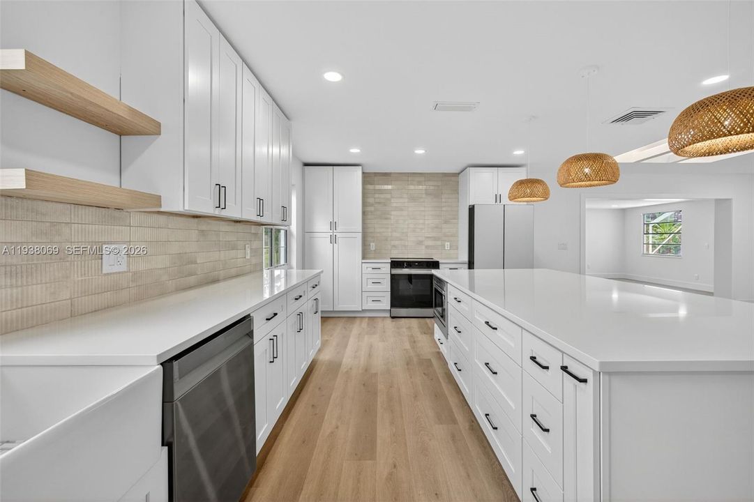 En Venta: $494,000 (4 camas, 2 baños, 2089 Pies cuadrados)