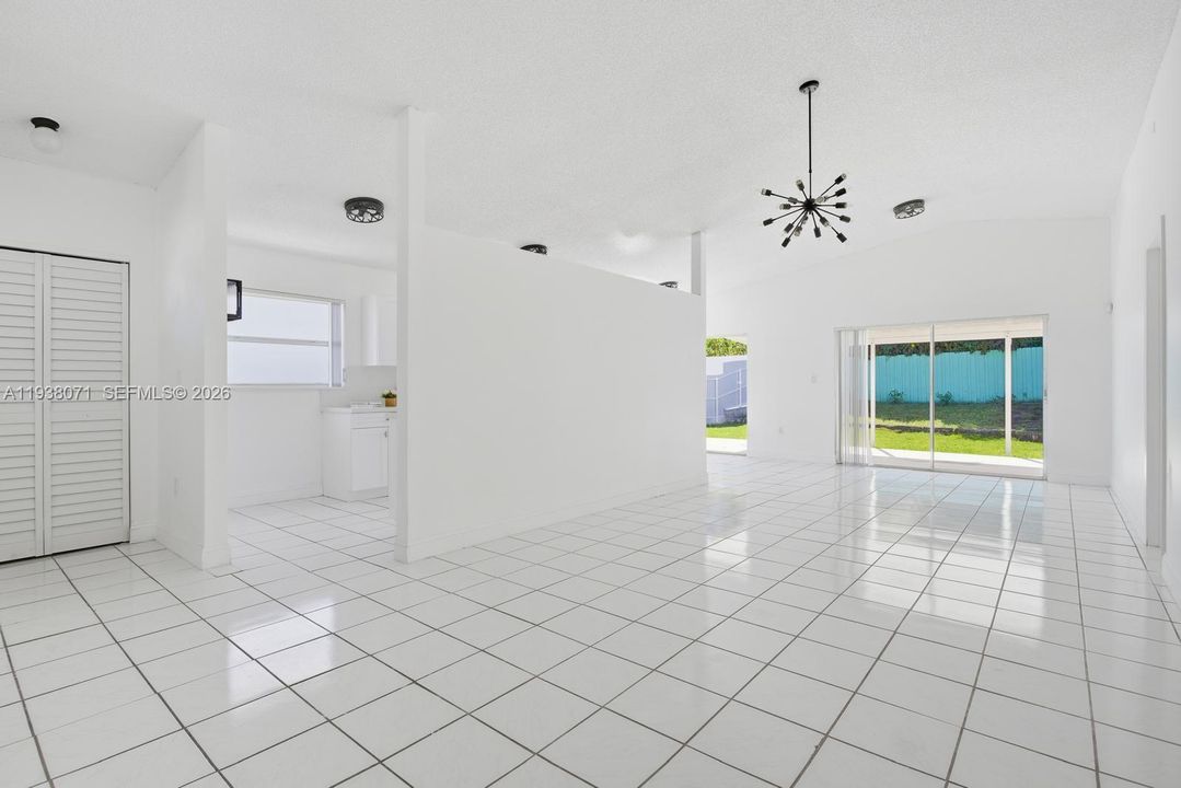 En Renta: $3,100 (3 camas, 2 baños, 1365 Pies cuadrados)