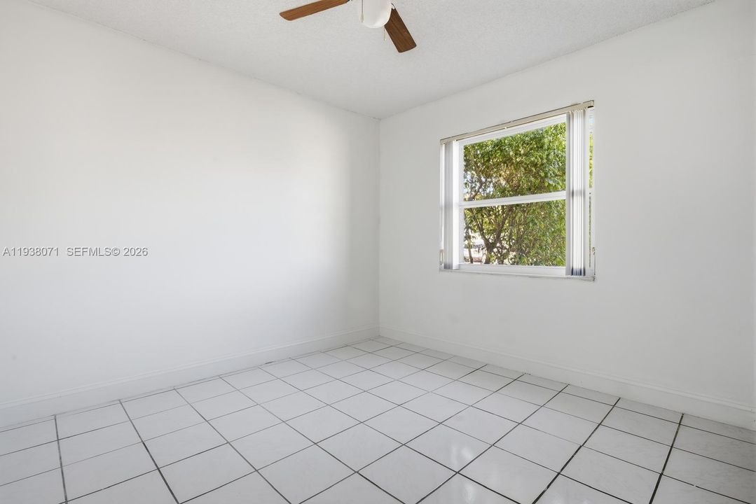 En Renta: $3,100 (3 camas, 2 baños, 1365 Pies cuadrados)