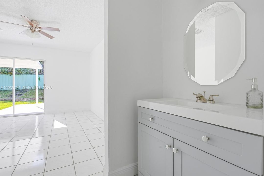 En Renta: $3,100 (3 camas, 2 baños, 1365 Pies cuadrados)