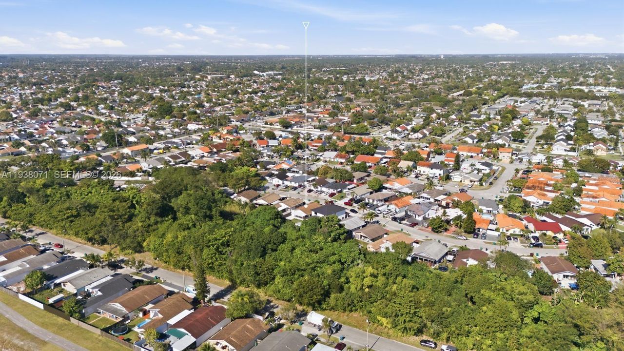 En Renta: $3,100 (3 camas, 2 baños, 1365 Pies cuadrados)