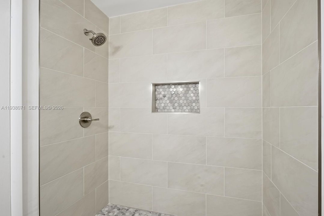 En Renta: $3,100 (3 camas, 2 baños, 1365 Pies cuadrados)