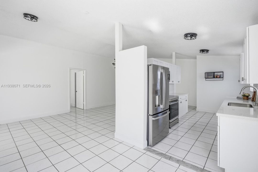 En Renta: $3,100 (3 camas, 2 baños, 1365 Pies cuadrados)