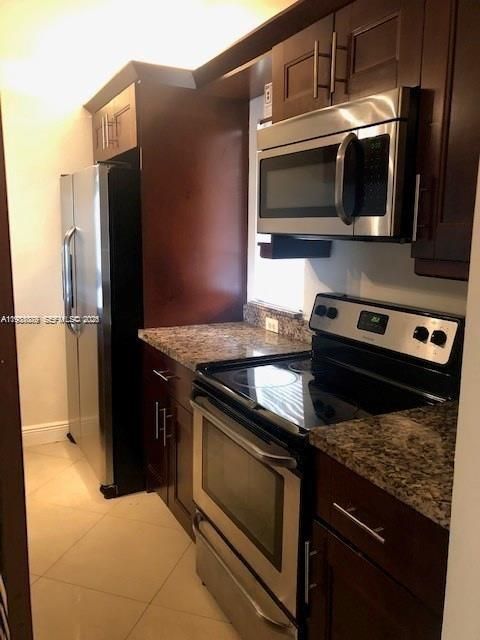 En Renta: $1,699 (2 camas, 2 baños, 768 Pies cuadrados)