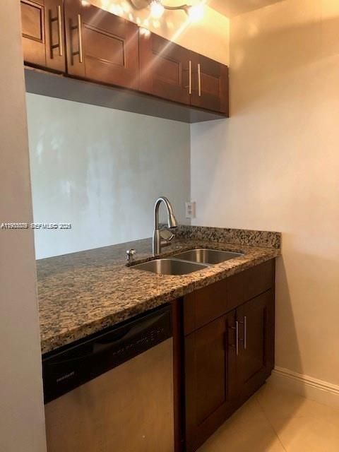 En Renta: $1,699 (2 camas, 2 baños, 768 Pies cuadrados)