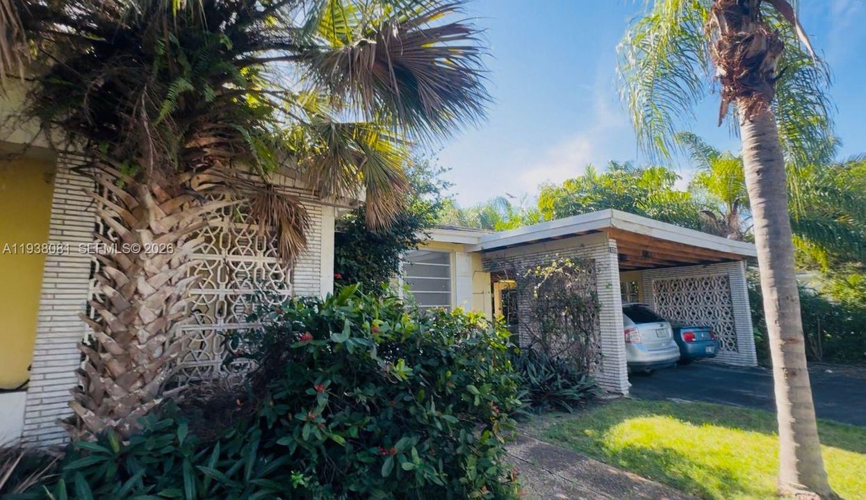 For Sale: $2,000,000 (0.22 acres)