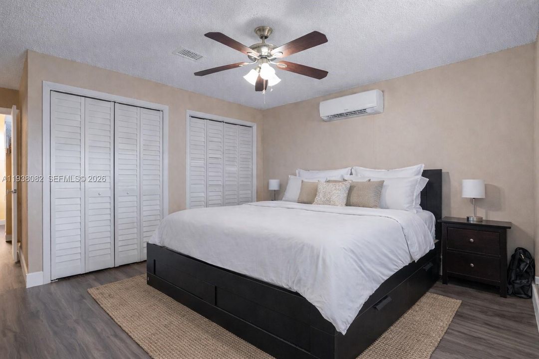 На продажу: $569,900 (4 спален, 2 ванн, 1610 Квадратных фут)