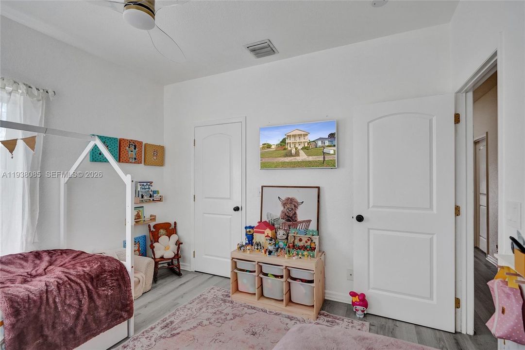 В аренду: $3,200 (4 спален, 3 ванн, 1976 Квадратных фут)