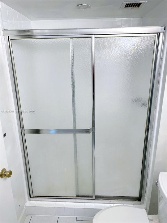 For Rent: $2,000 (2 beds, 2 baths, 1160 Square Feet)