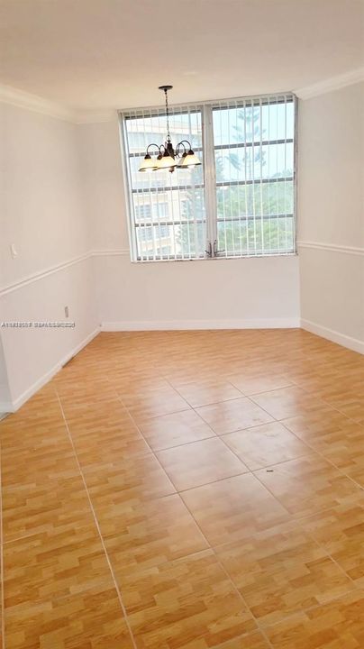 For Rent: $2,000 (2 beds, 2 baths, 1160 Square Feet)