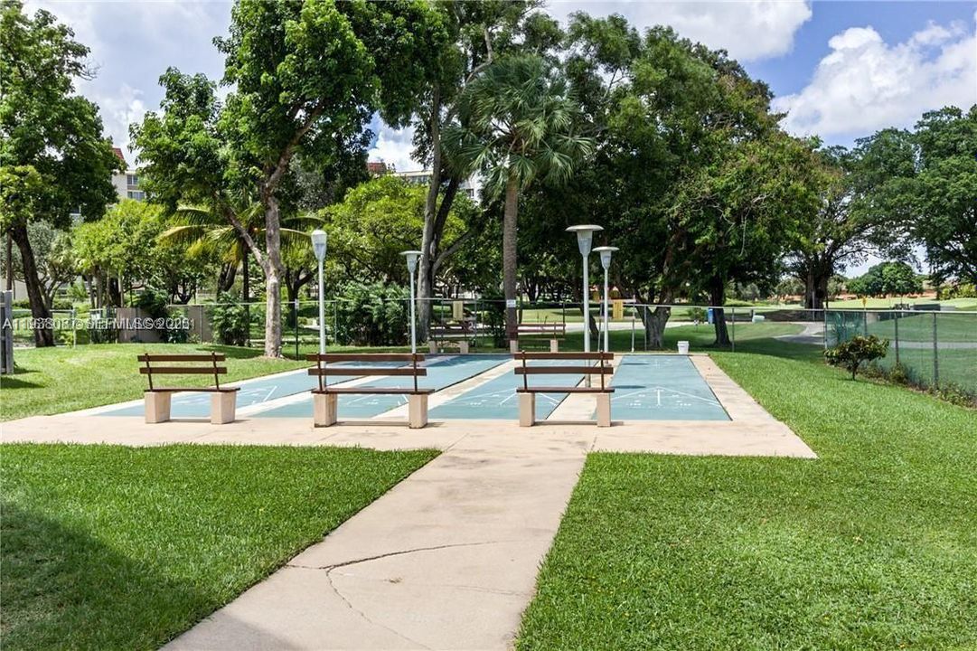 For Rent: $2,000 (2 beds, 2 baths, 1160 Square Feet)