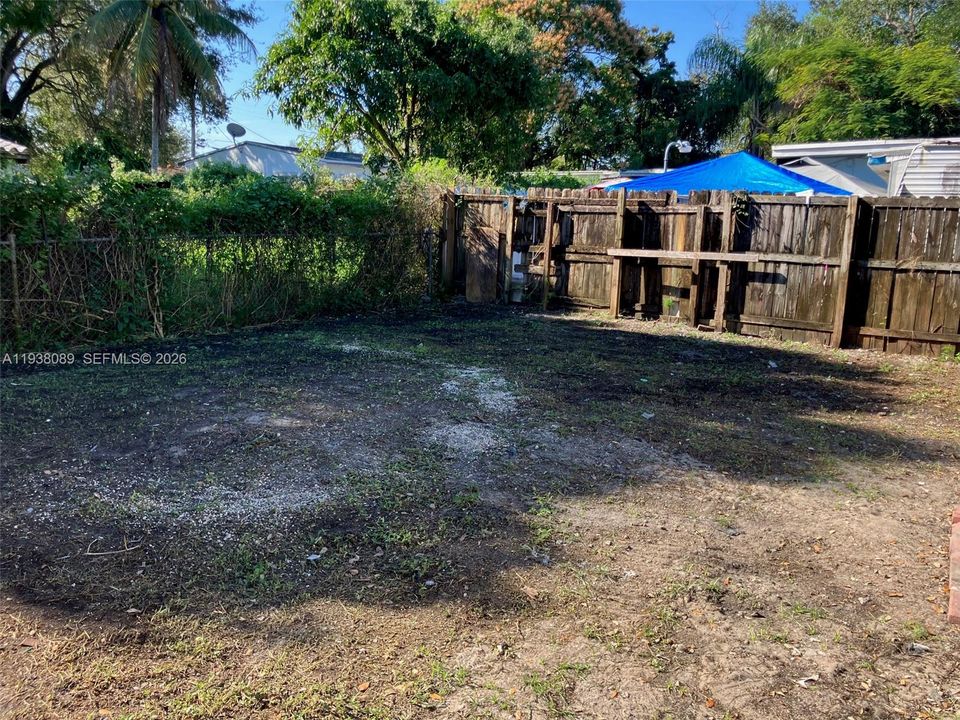 En Renta: $2,750 (5 camas, 2 baños, 1738 Pies cuadrados)