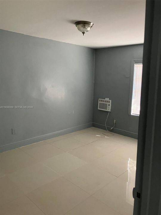 En Renta: $2,750 (5 camas, 2 baños, 1738 Pies cuadrados)