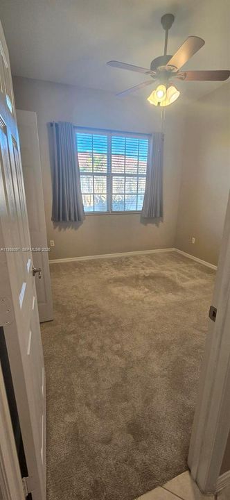 For Rent: $2,400 (2 beds, 2 baths, 1077 Square Feet)
