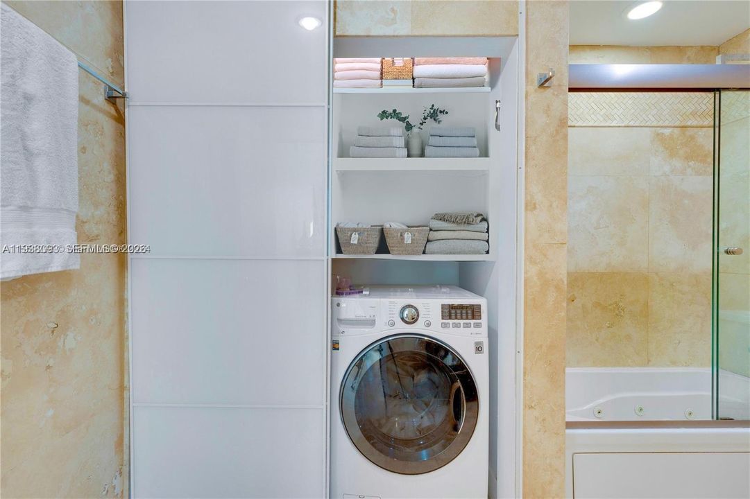 En Venta: $2,050,000 (2 camas, 2 baños, 1230 Pies cuadrados)