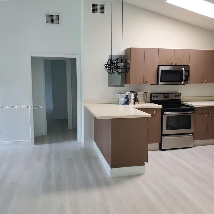 En Renta: $3,600 (3 camas, 2 baños, 2814 Pies cuadrados)