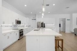 For Sale: $1,250,000 (5 beds, 4 baths, 3219 Square Feet)