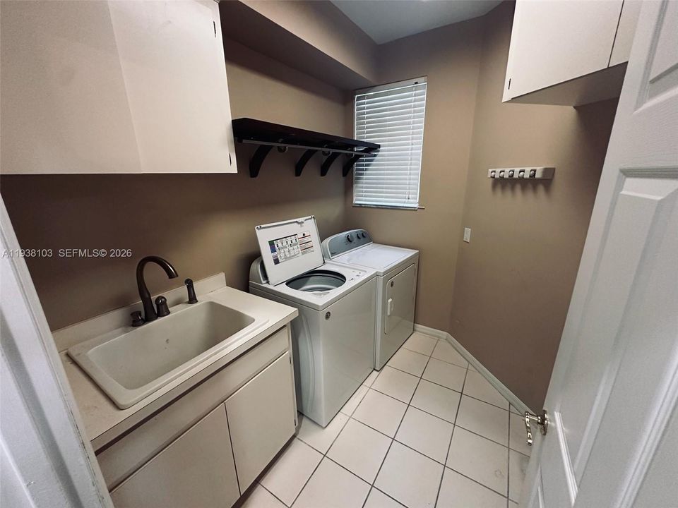 En Venta: $360,000 (3 camas, 2 baños, 0 Pies cuadrados)