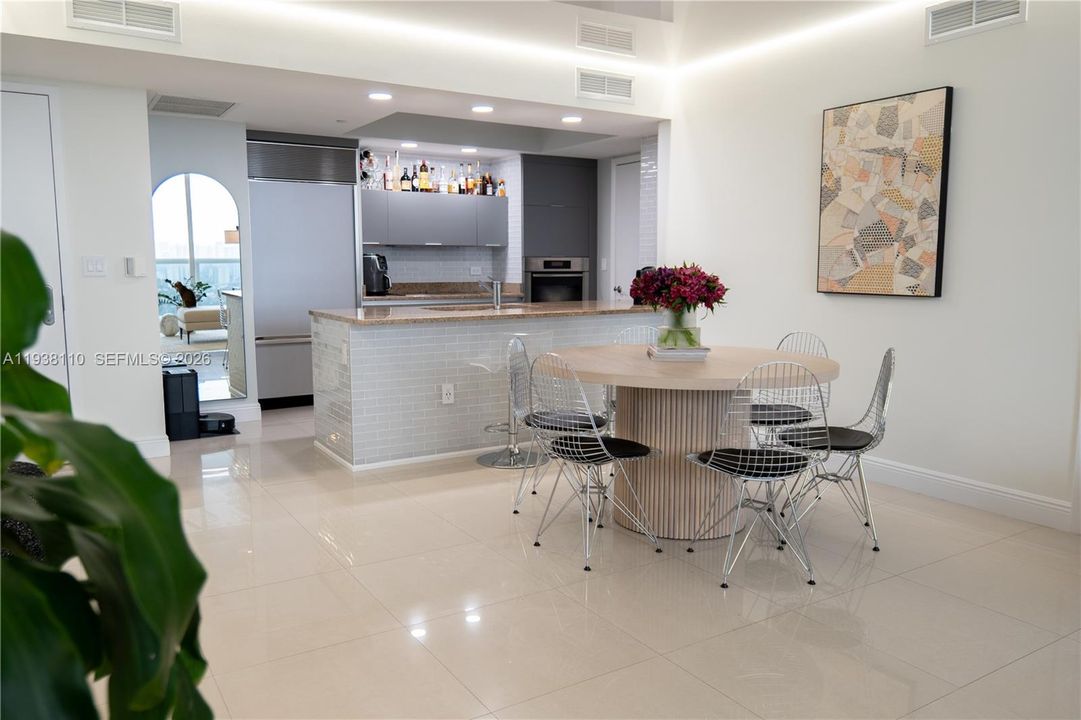 En Venta: $1,499,000 (2 camas, 2 baños, 1396 Pies cuadrados)