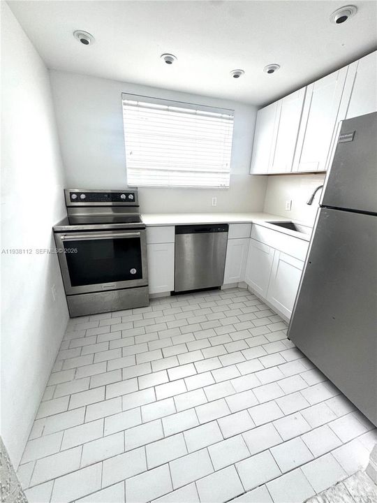 待售: $225,000 (1 贝兹, 1 浴室, 450 平方英尺)