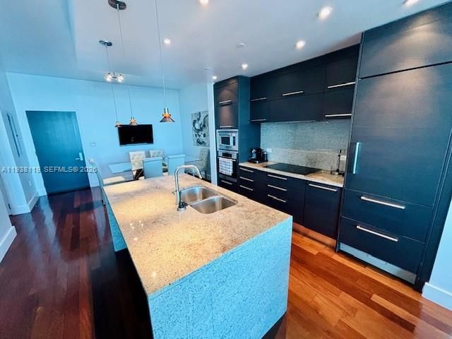 En Renta: $4,400 (1 camas, 2 baños, 912 Pies cuadrados)