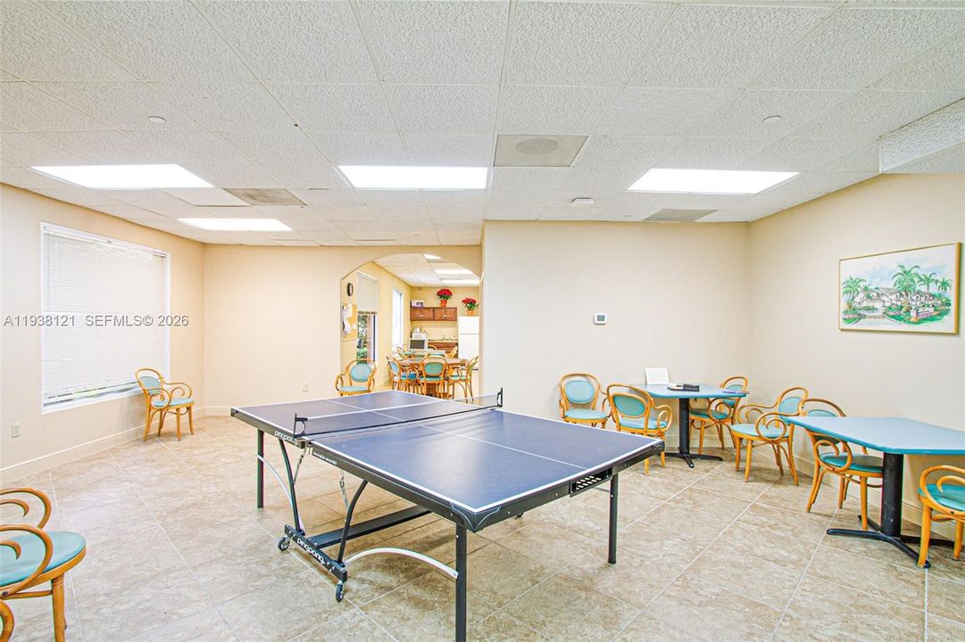 For Sale: $499,500 (3 beds, 2 baths, 2002 Square Feet)