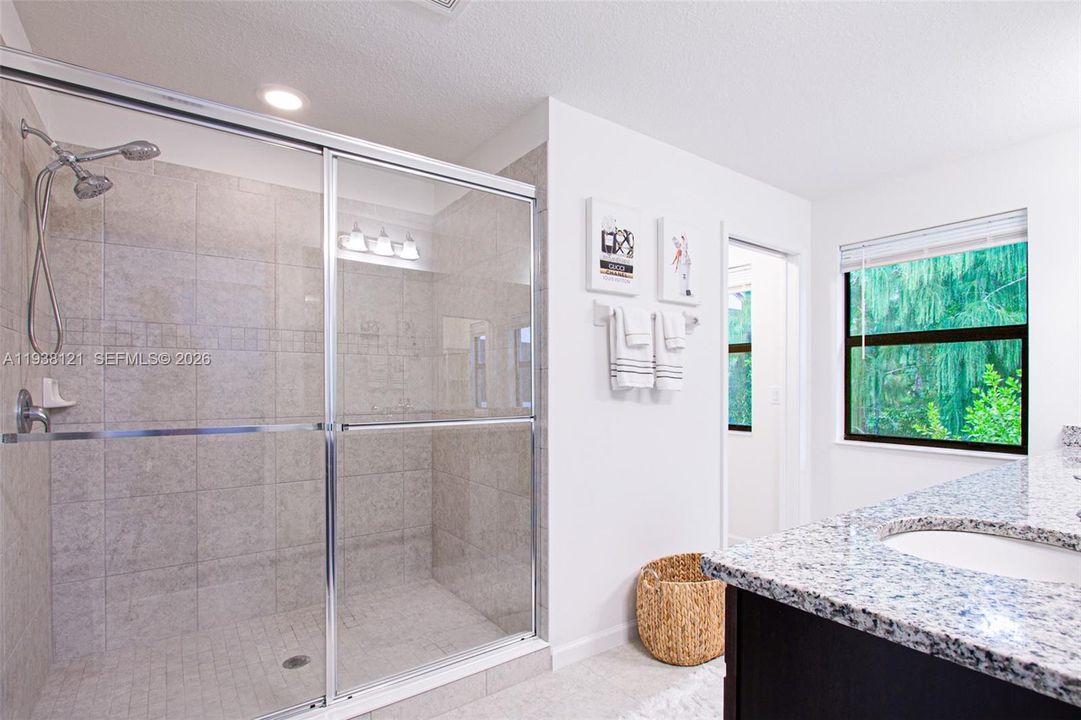 For Sale: $499,500 (3 beds, 2 baths, 2002 Square Feet)