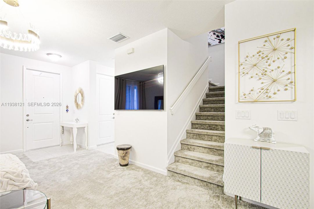 For Sale: $499,500 (3 beds, 2 baths, 2002 Square Feet)