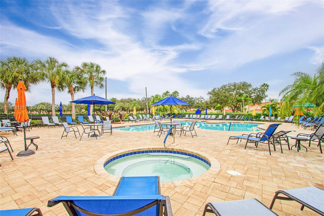 For Sale: $499,500 (3 beds, 2 baths, 2002 Square Feet)