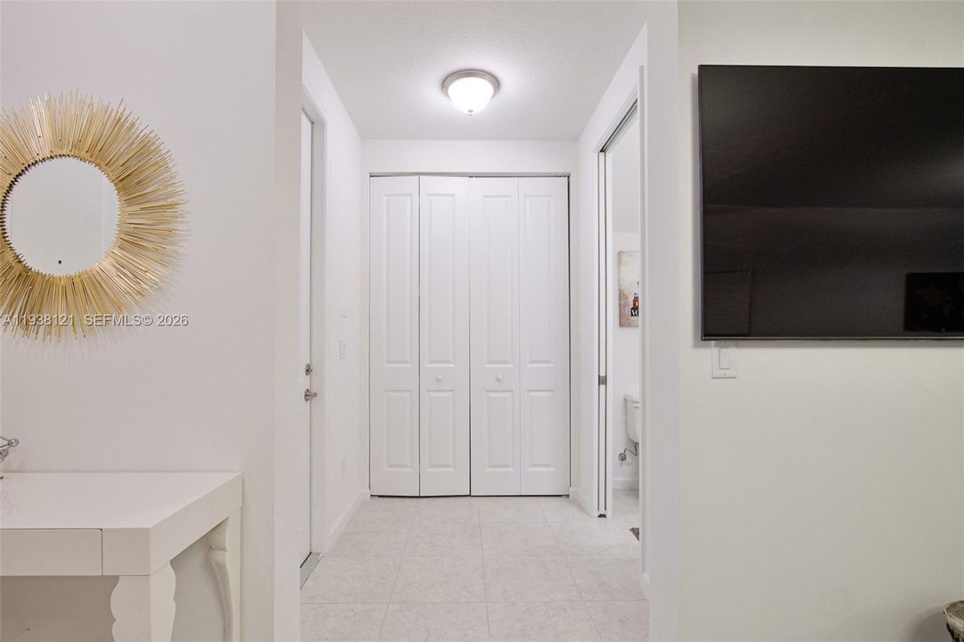 For Sale: $499,500 (3 beds, 2 baths, 2002 Square Feet)