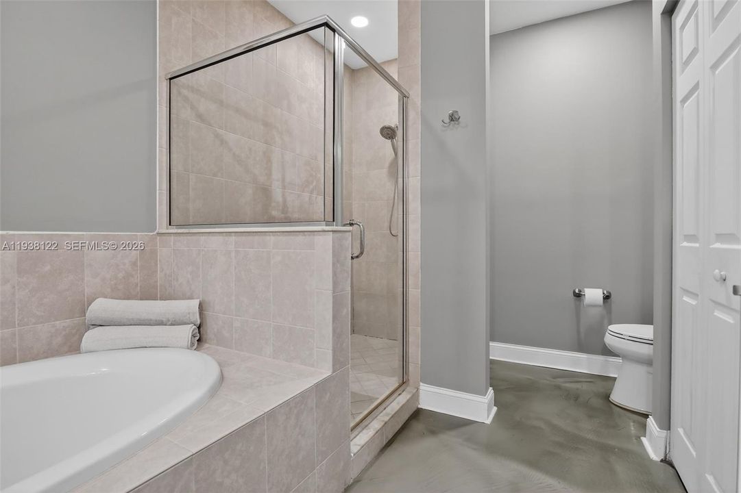 En Venta: $600,000 (3 camas, 2 baños, 1835 Pies cuadrados)